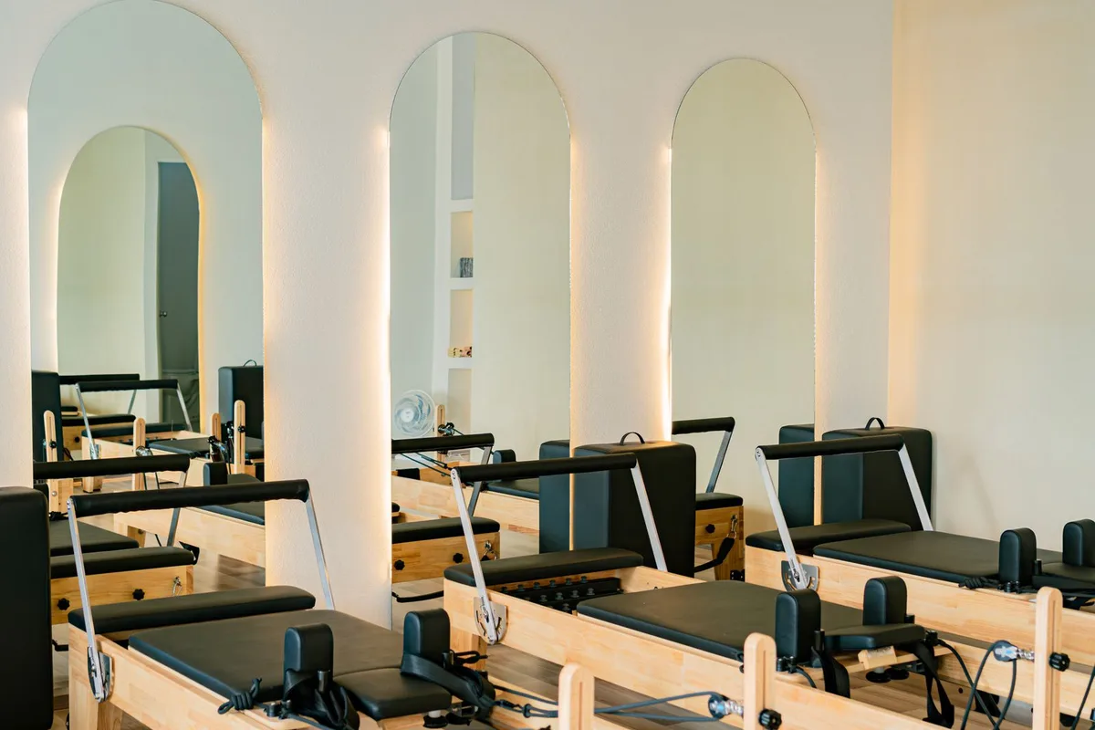 Ćwiczenia na reformerze pilates